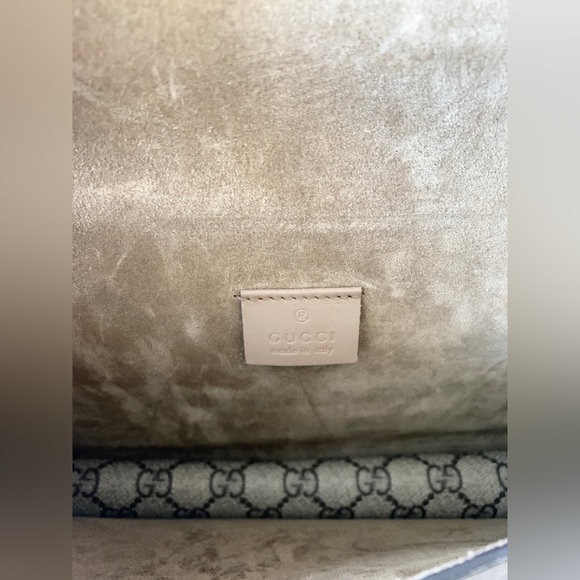 Authentic Gucci Dionysus GG Small Shoulder Bag - Picture 15 of 16